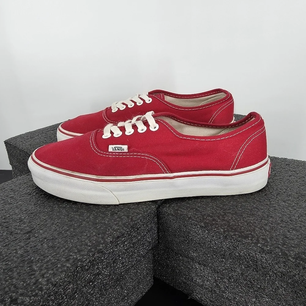 Vans Authentic Red Canvas Low Top Skate Shoes Men's 9 Women's 10.5